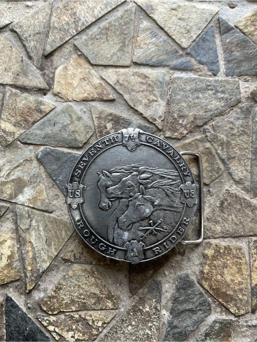 Source Unknown Rough Rider Seventh Cavalry Metal Buckle - Pewter Tone